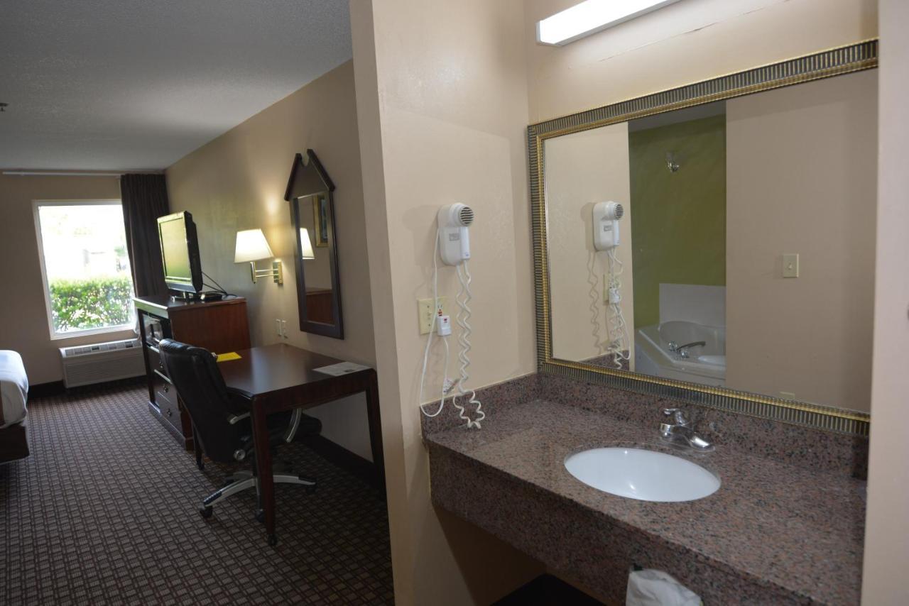 Hazlehurst Jameson Inn And Suites Hazelhurst מראה חיצוני תמונה